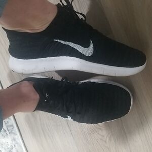Nike Black Running Sneakers with White Swoosh